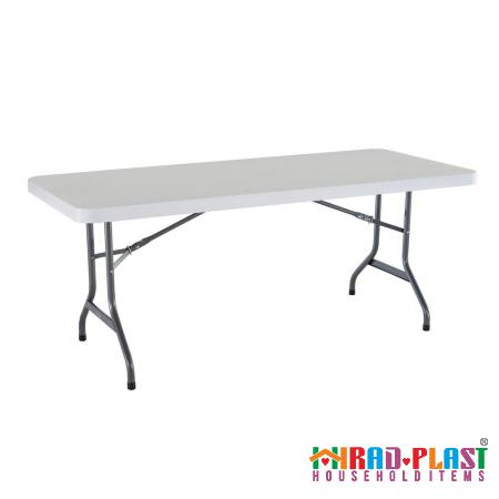 Plastic Outdoor Table Are Termite Free