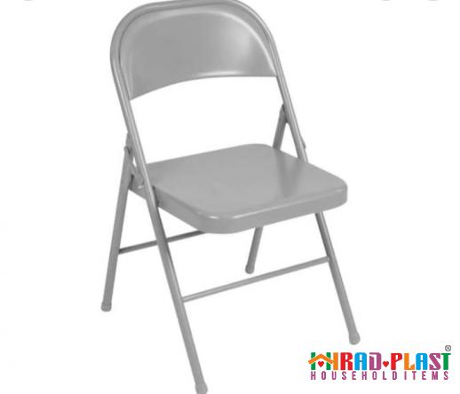 Plastic Folding Chairs Are Unbreakable 