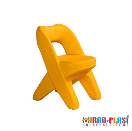  Plastic Children Chairs Are Easy to Maintain