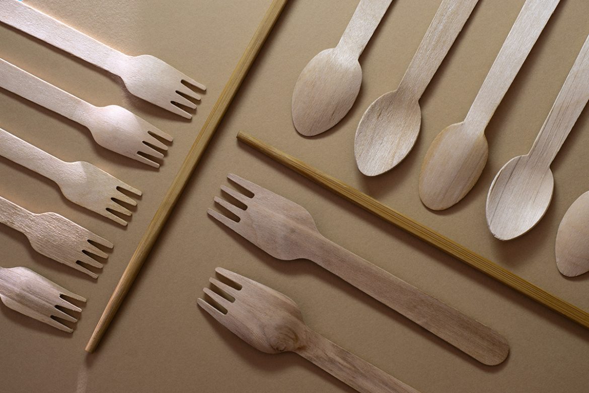 plastic foldable spoon fork that is portable