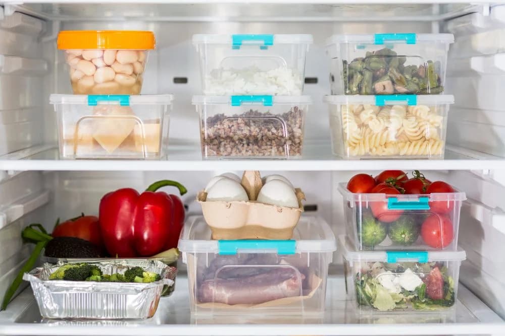  Introducing plastic containers with lids + the best purchase price 