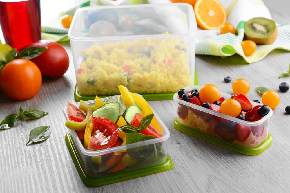  Introducing plastic containers with lids + the best purchase price 