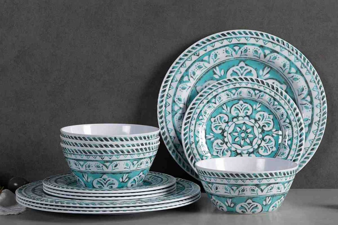 Best plastic dinnerware sets | Buy at a Cheap Price