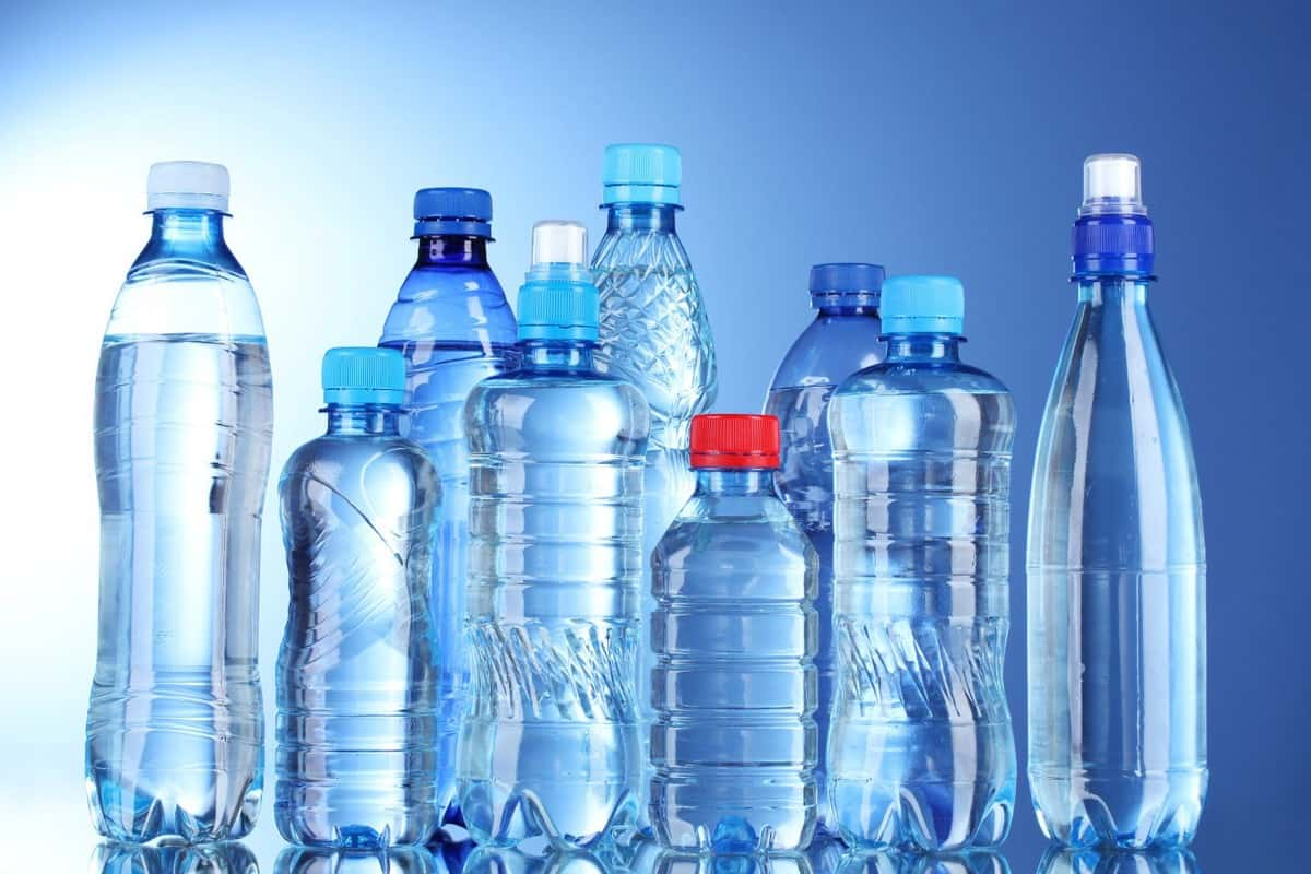  Pet Plastic Bottle; Temperature Gas Penetration Resistant 2 Material Polyethylene Terephthalate 