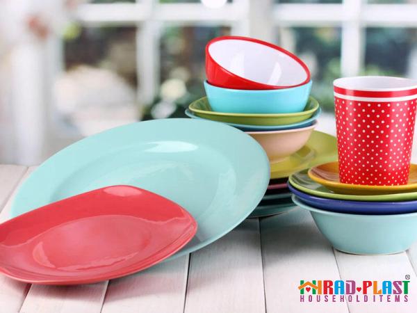 Plastic camping dishes set | Buy at a cheap price